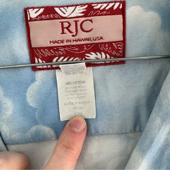 Vintage Men’s Blue Hawaiian Shirt With Palm Trees - Picture 8 of 8